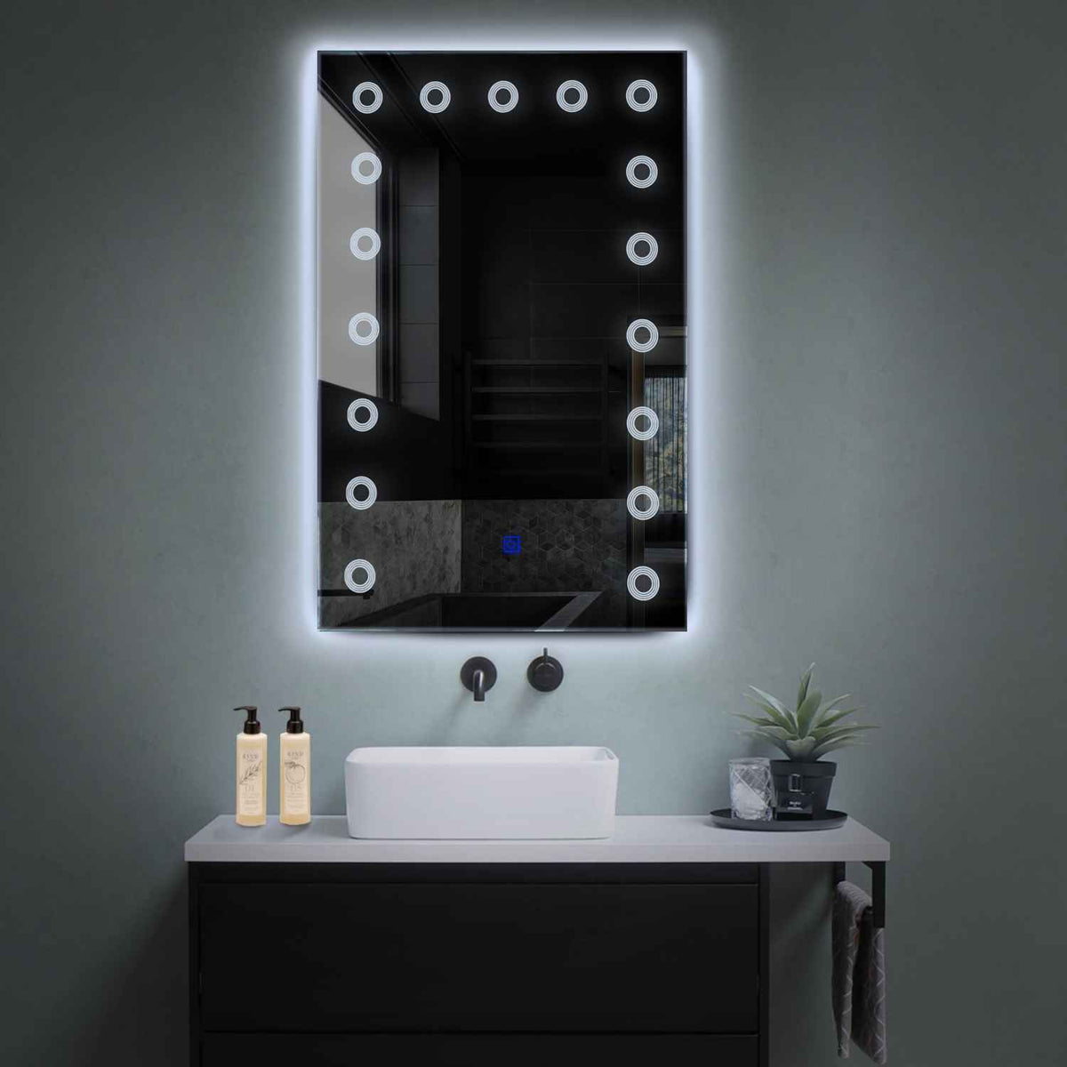 Miroir LED Vertical | Bouton Tactile | Lumière blanche froide - Reyze Série Minimal Modèle 4