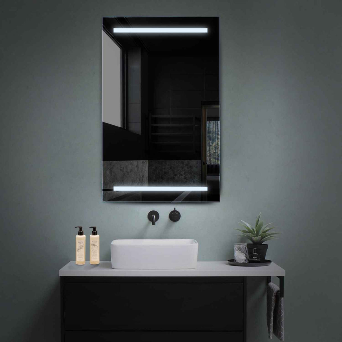 Miroir LED Vertical | Sans Boutons Tactiles | Lumière blanche froide - Reyze Série Salono Modèle 4