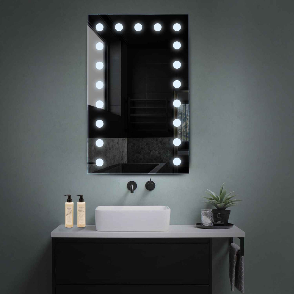 Miroir LED Vertical | Sans Boutons Tactiles | Lumière blanche froide - Reyze Série Salono Modèle 6