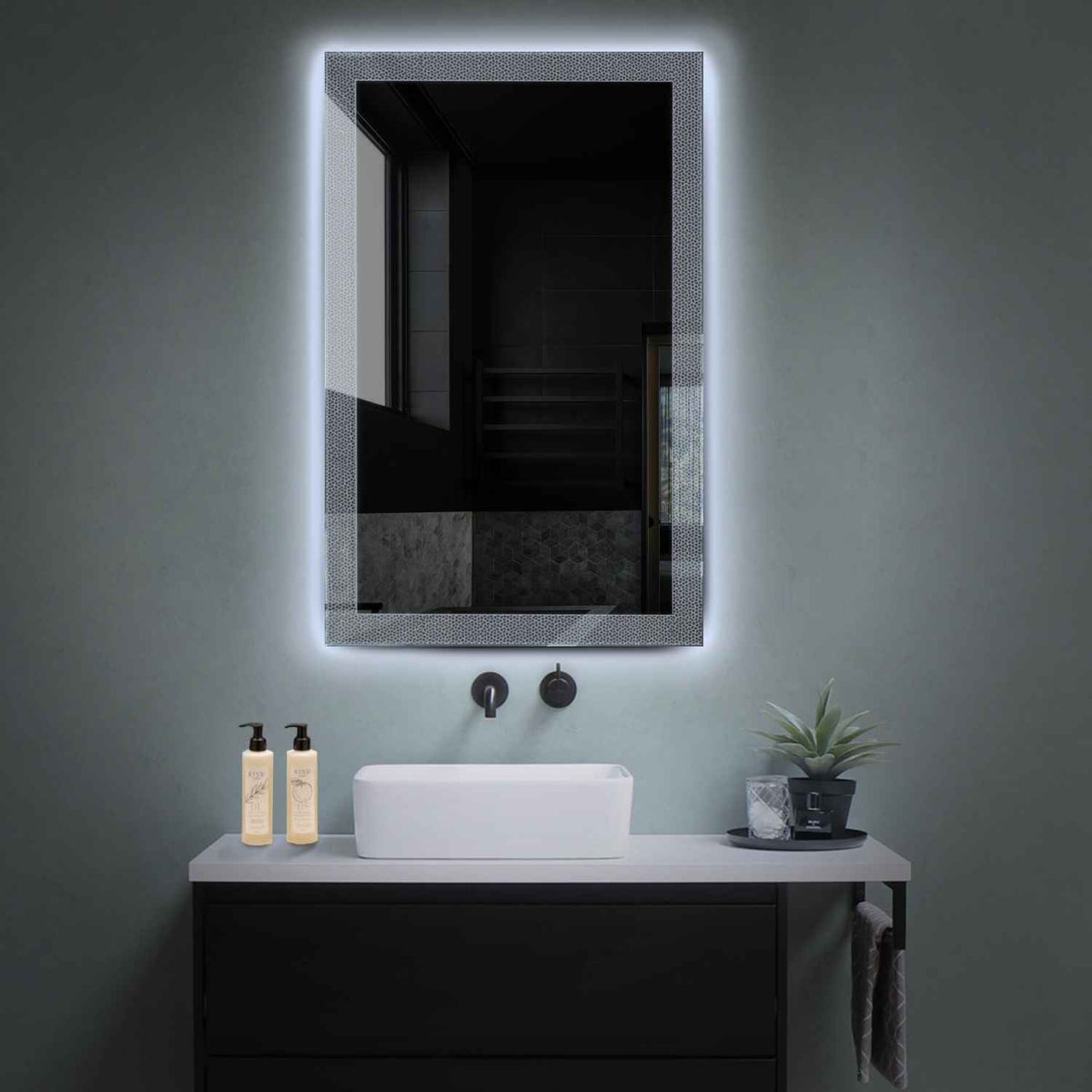 Miroir LED Vertical | Sans Boutons Tactiles | Lumière blanche froide - Reyze Série Simetria Modèle 4