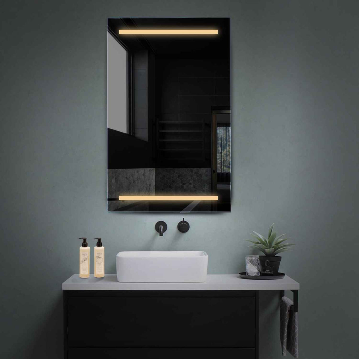Miroir LED Vertical | Sans Boutons Tactiles | Lumière Blanche Chaude - Reyze Série Salono Modèle 4