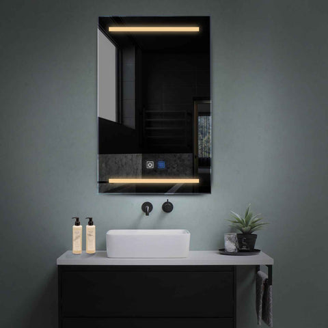 Miroir LED Vertical | boutons tactiles | Fonction Anti-Buée | Lumière Blanche Chaude - Reyze Série Salono Modèle 4