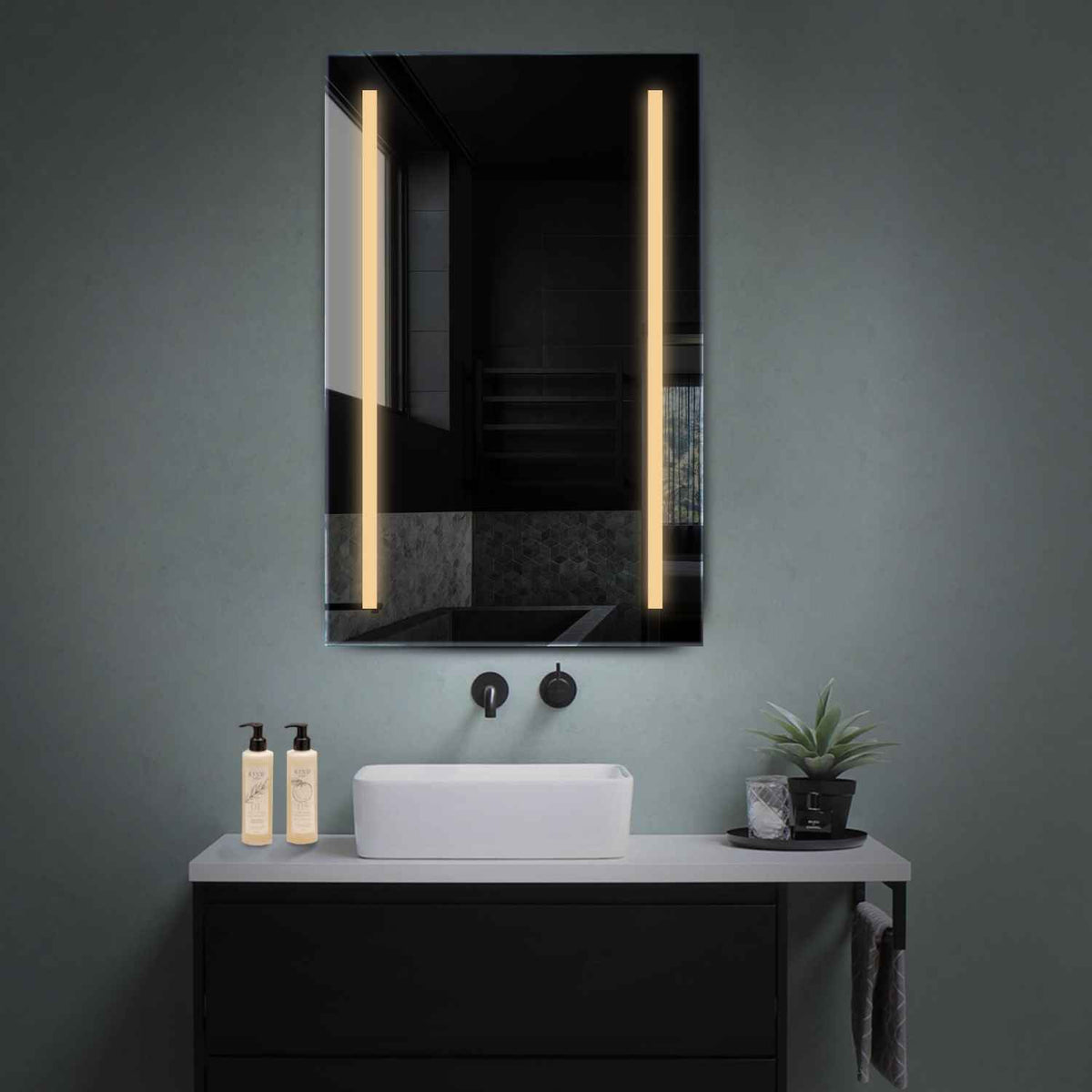 Miroir LED Vertical | Sans Boutons Tactiles | Lumière Blanche Chaude - Reyze Série Salono Modèle 5