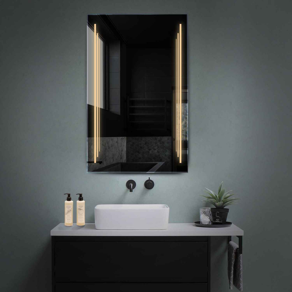 Miroir LED Vertical | Sans Boutons Tactiles | Lumière Blanche Chaude - Reyze Série Salono Modèle 8