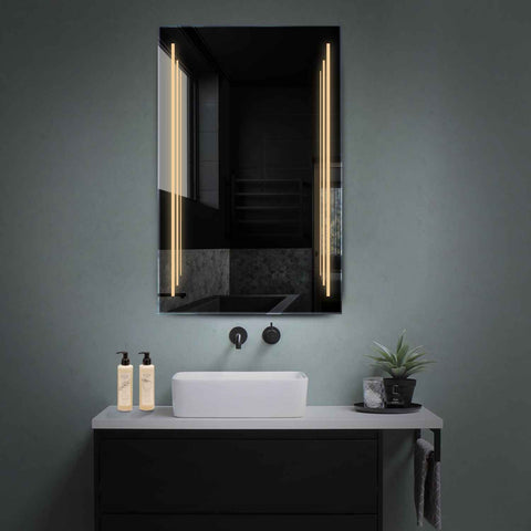 Miroir LED Vertical | Sans Boutons Tactiles | Lumière Blanche Chaude - Reyze Série Salono Modèle 8