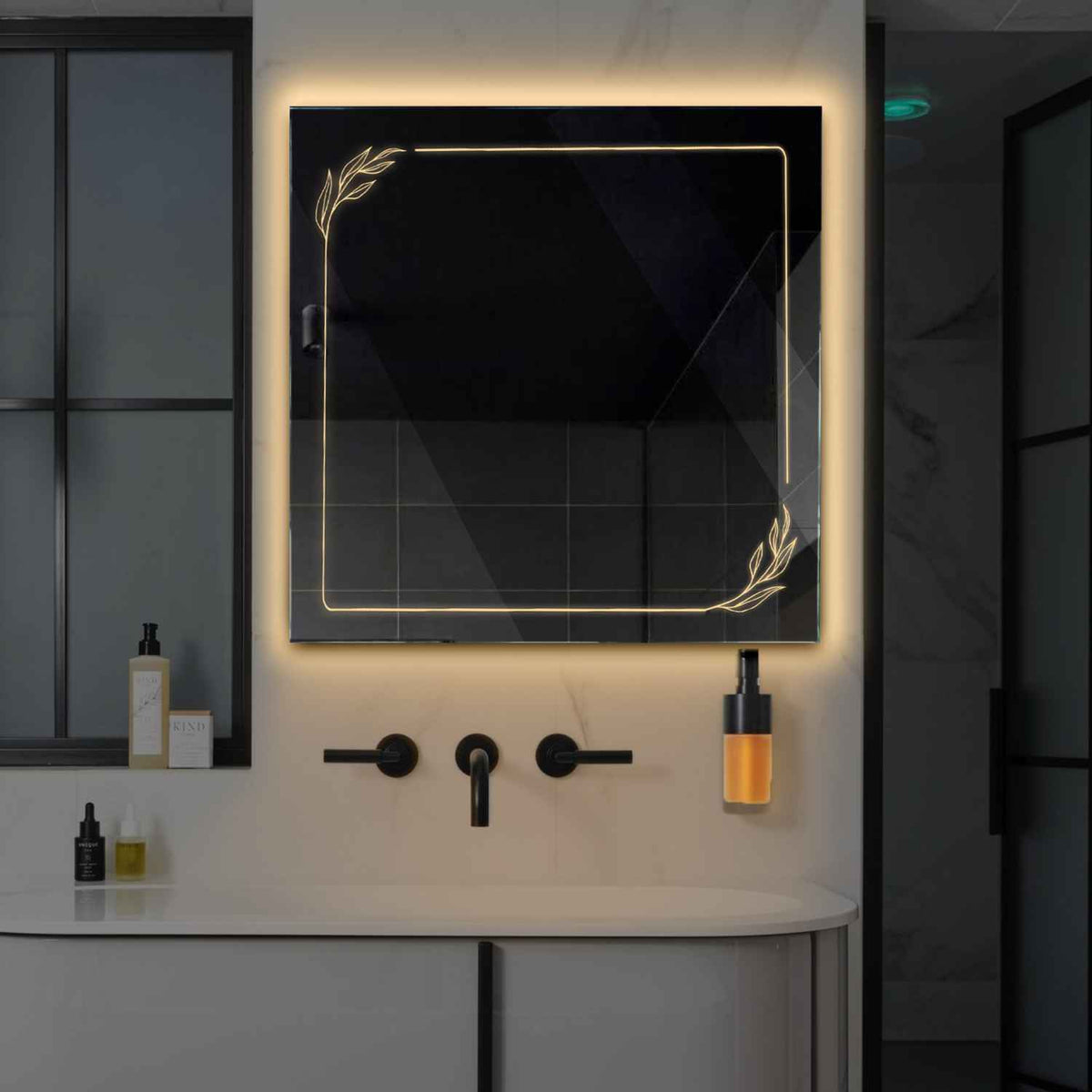 Miroir LED Carré | Sans Boutons Tactiles | Lumière Blanche Chaude - Reyze Série Good Vibes Modèle 1