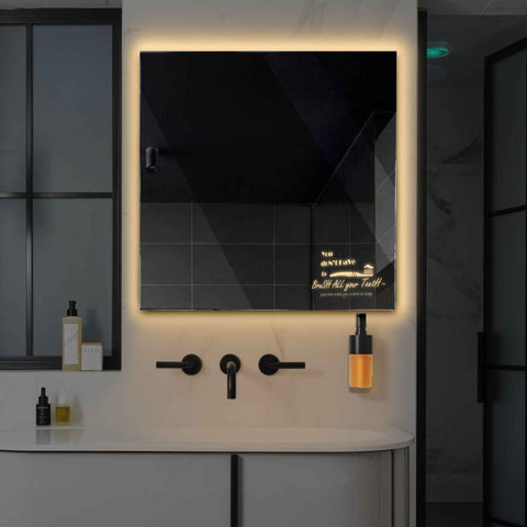 Miroir LED Carré | Sans Boutons Tactiles | Lumière Blanche Chaude - Reyze Série Motivated Modèle 3