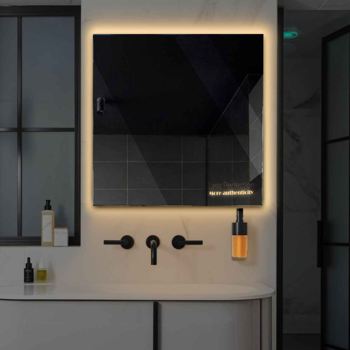 Miroir LED Carré | Sans Boutons Tactiles | Lumière Blanche Chaude - Reyze Série Motivated Modèle 7
