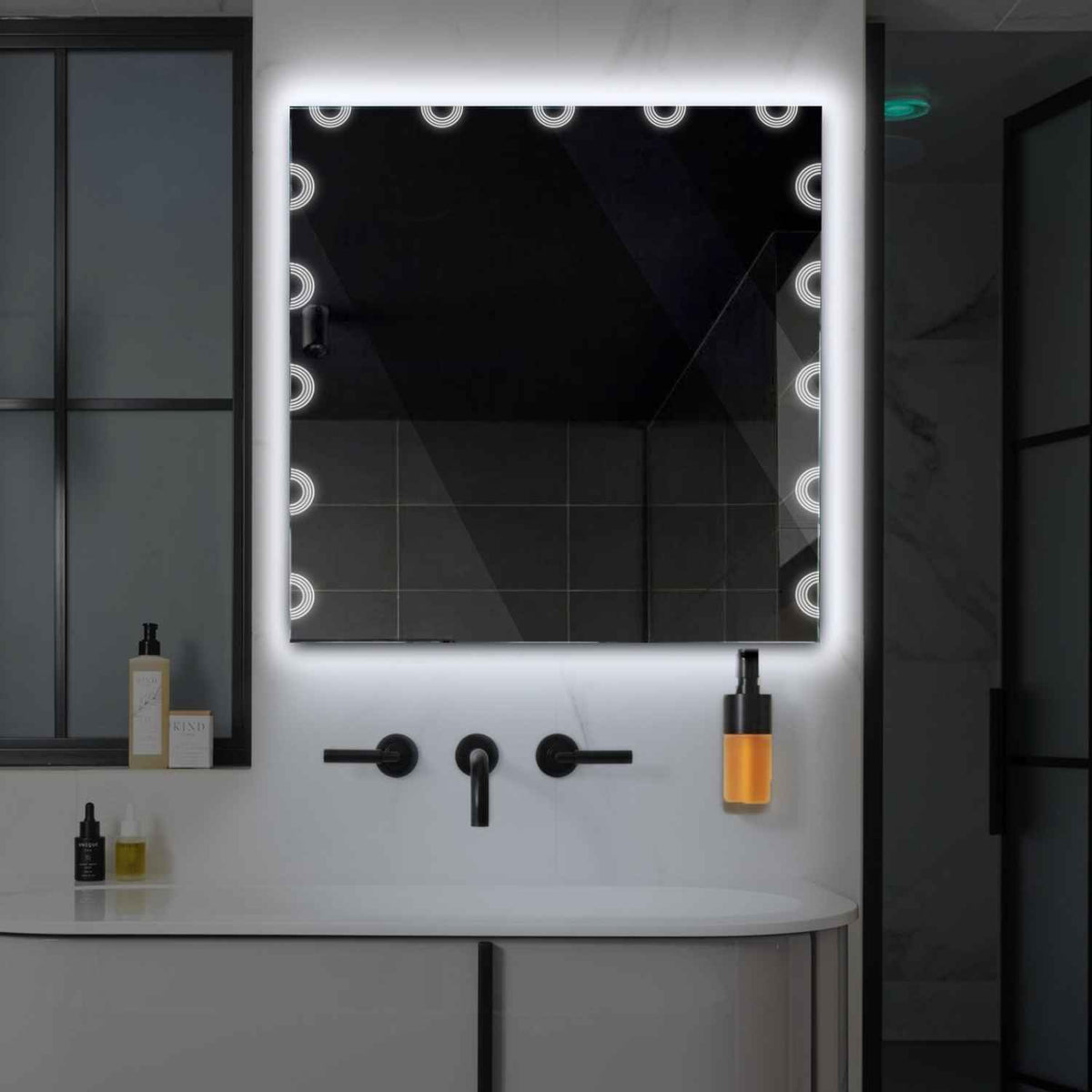 Miroir LED Carré | Sans Boutons Tactiles | Lumière blanche froide - Reyze Série Edge Modèle 4