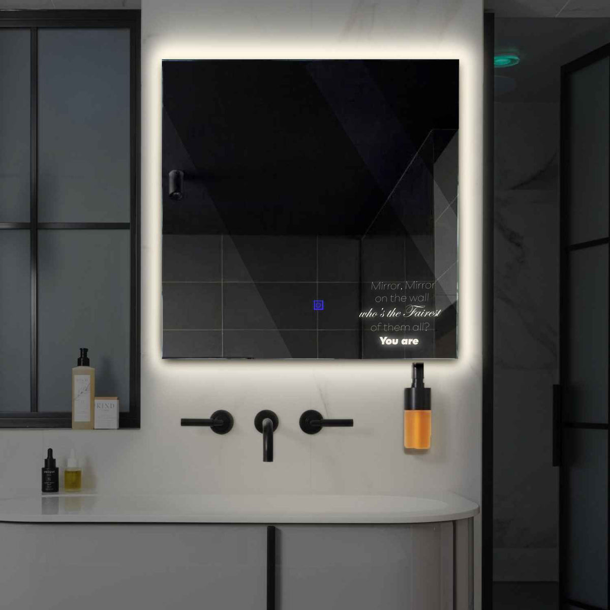 Miroir LED Carré | Bouton Tactile | Lumière blanche neutre - Reyze Série Motivated Modèle 4