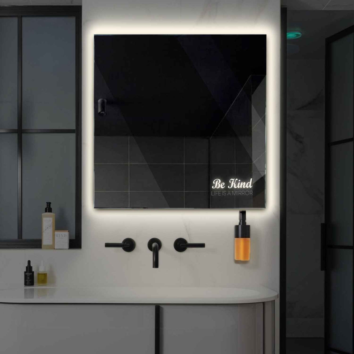 Miroir LED Carré | Sans Boutons Tactiles | Lumière blanche neutre - Reyze Série Motivated Modèle 6