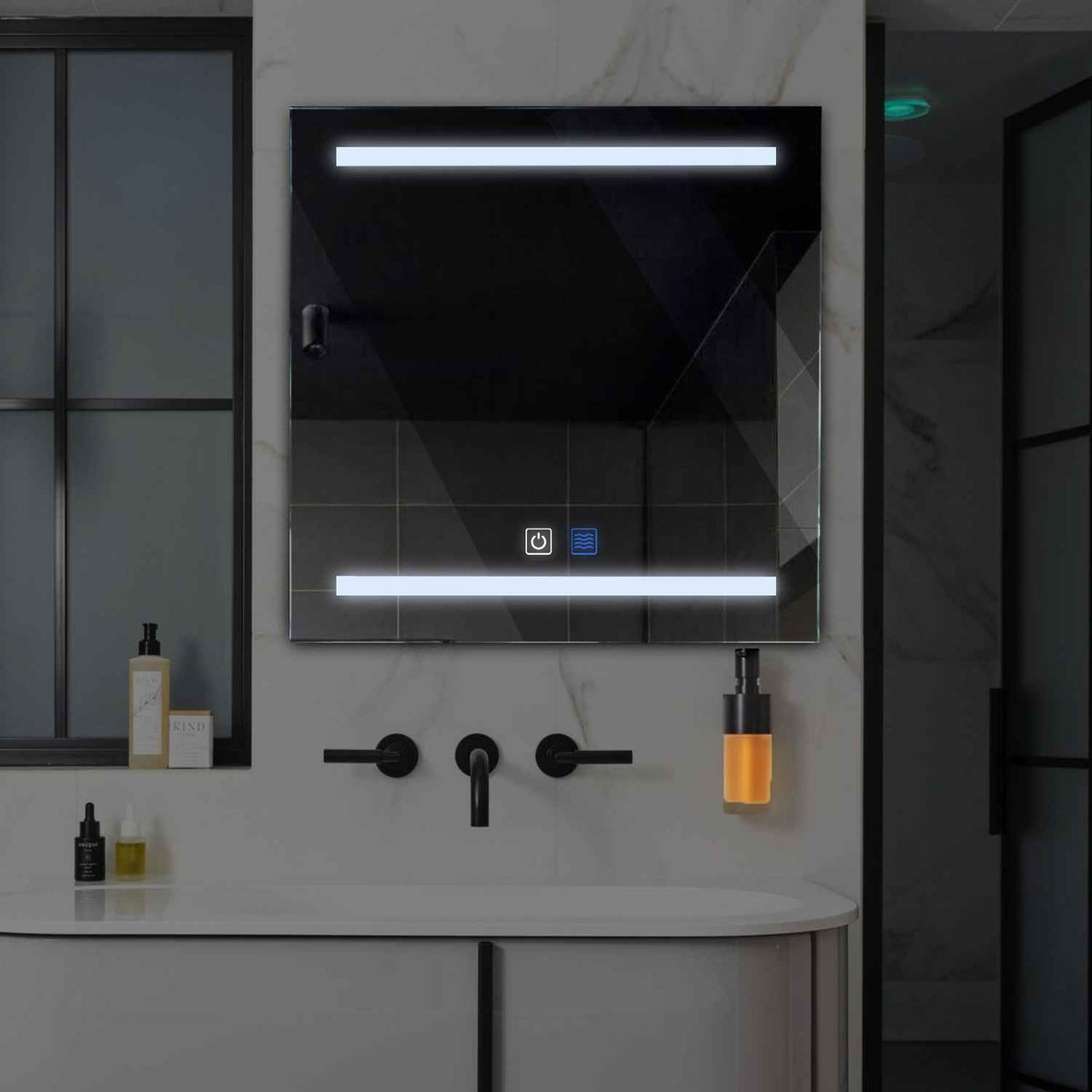 Miroir LED Carré | boutons tactiles | Fonction Anti-Buée | Lumière blanche froide - Reyze Série Salono Modèle 4